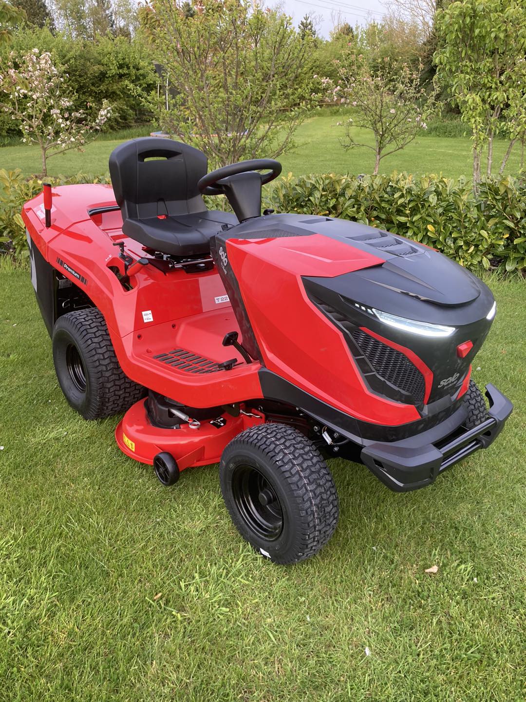 Lawn mower gallery image 23