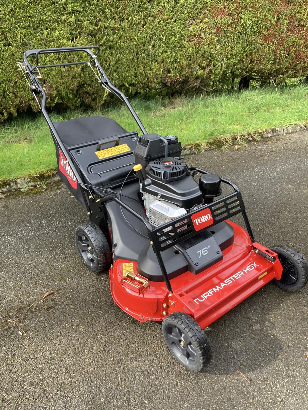 Lawn mower gallery image 25